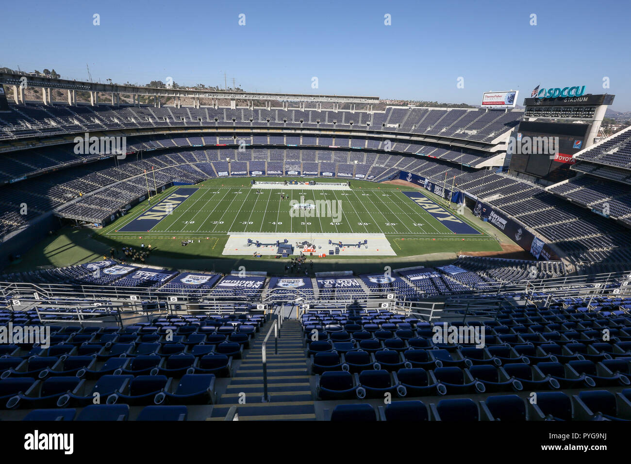 San Diego CA. 27 Okt, 2018. Qualcomm Stadium vor der Marine vs Norte Dame Spiel bei Qualcomm Stadion in San Diego, Ca. Am 27. Oktober 2018 (Foto von Jevone Moore) Credit: Csm/Alamy leben Nachrichten Stockfoto