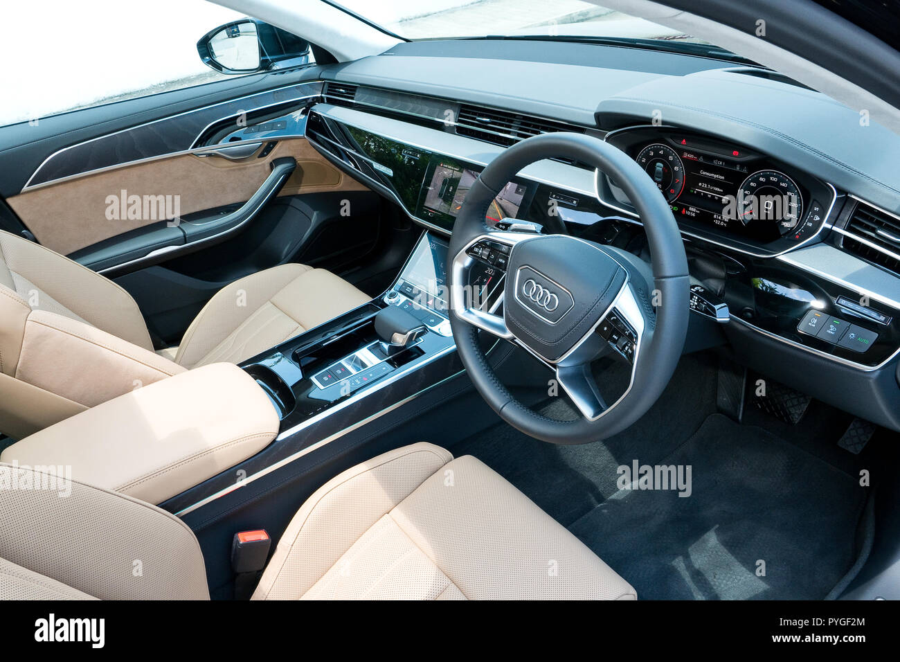 Audi A8 Stockfotos Audi A8 Bilder Alamy