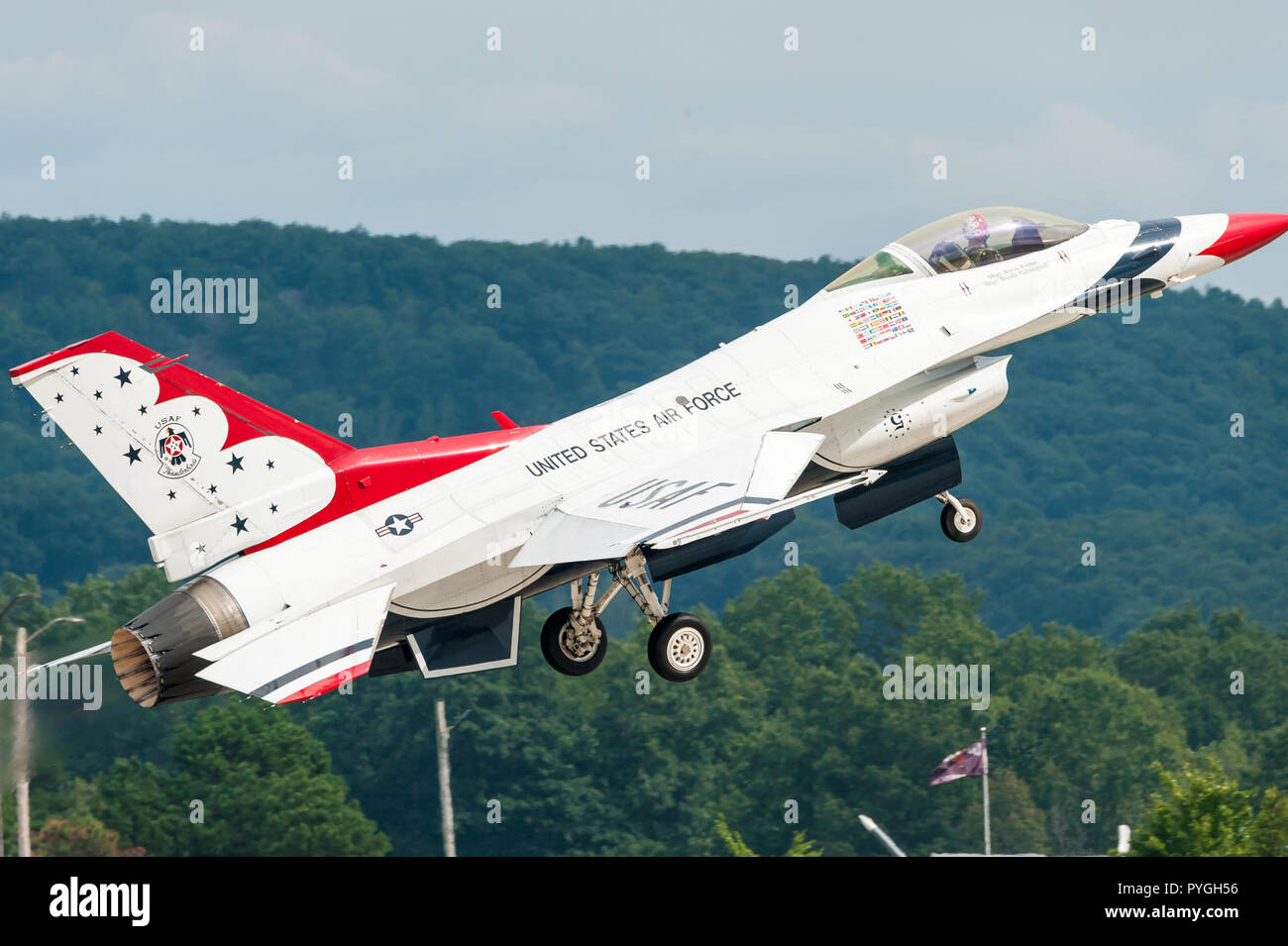 Nahaufnahme eines US Air Force Thunderbirds F16 Fighter Jet. Stockfoto