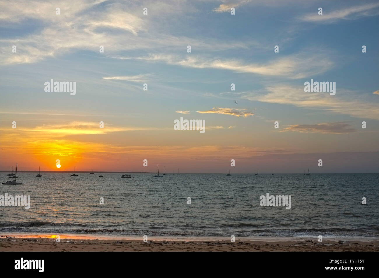 Vesteys Strand bei Sonnenuntergang, in Darwin, Northern Territory, Australien. Stockfoto