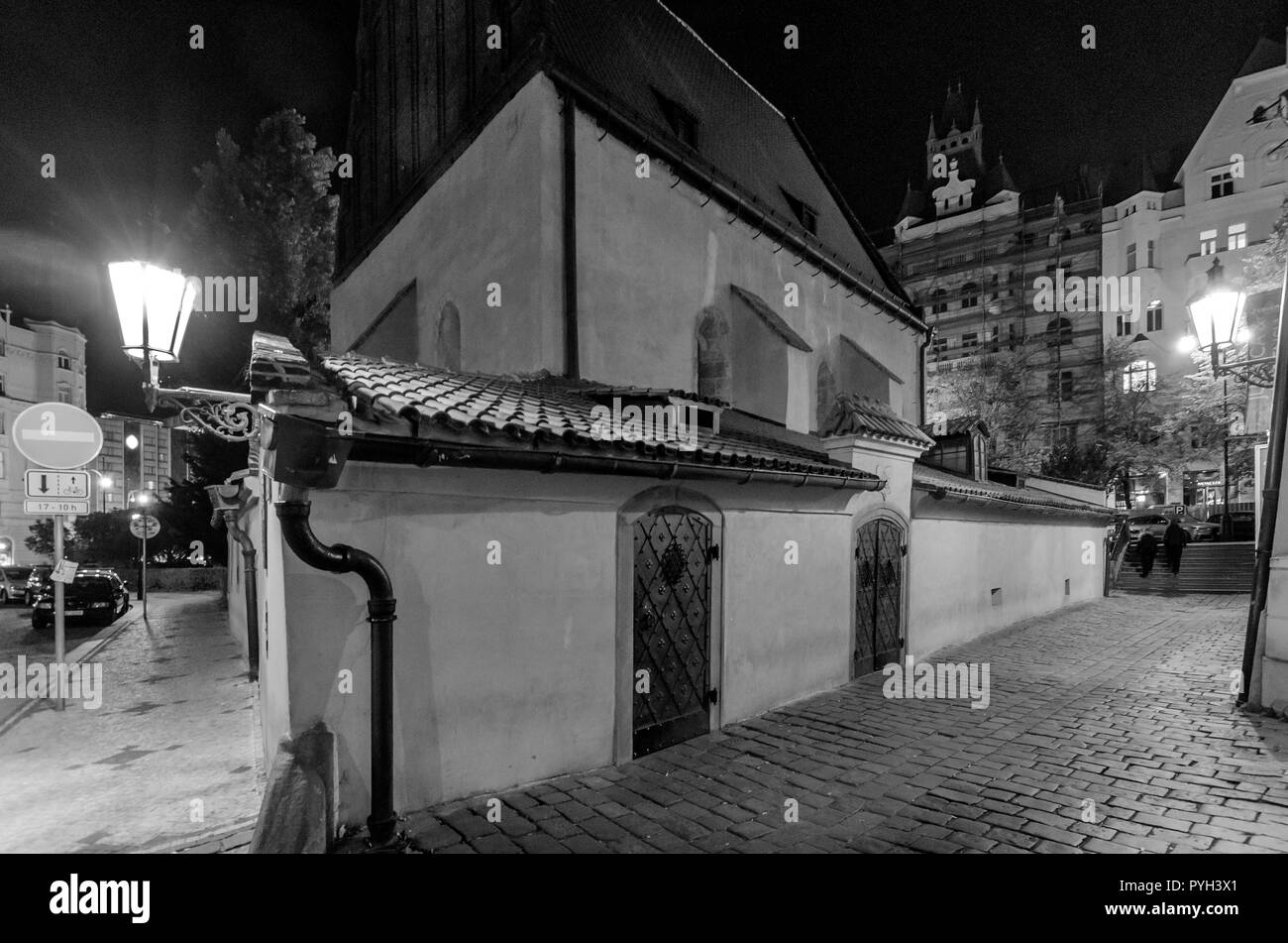 Die Alte Neue Synagoge (erbaut 1270), Europas älteste aktive Synagoge. Prag, Viertel Josefov, Tschechische Republik. Stockfoto