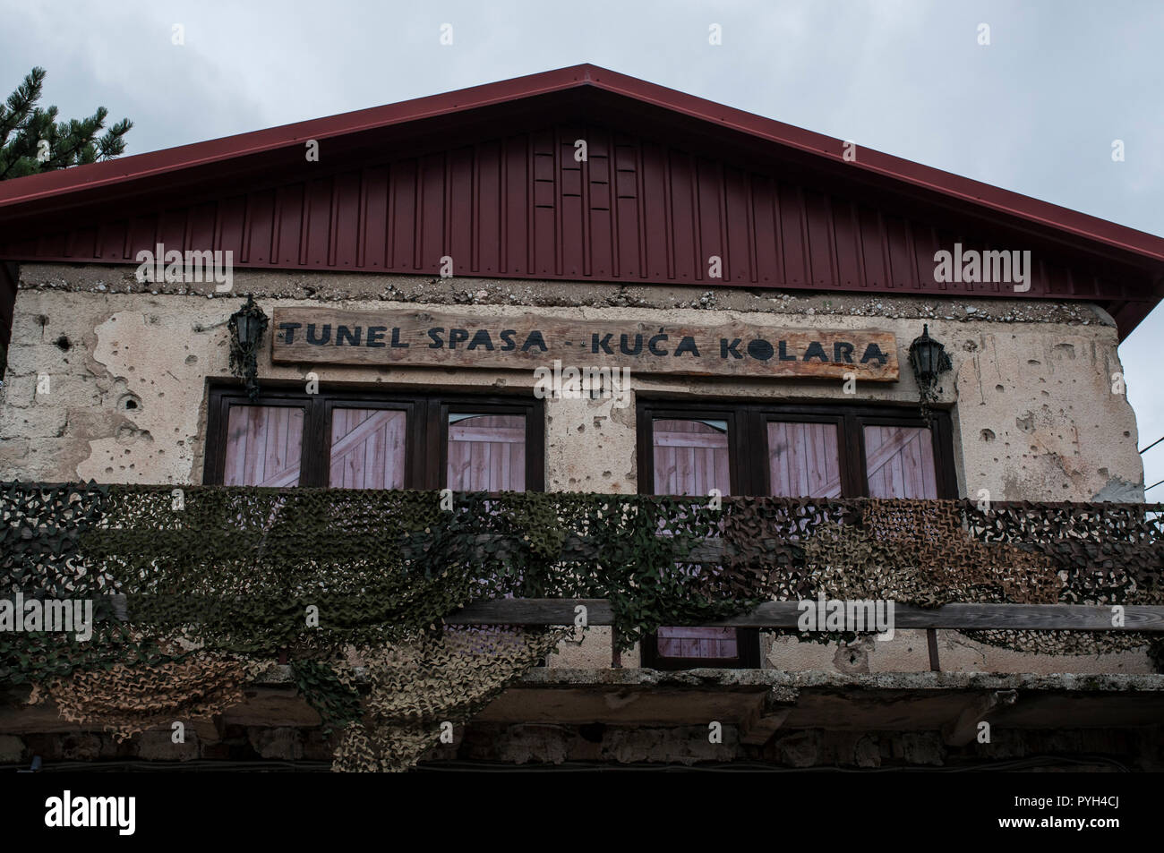 Das Haus der Familie Kolar, jetzt die Sarajevo Tunnel Museum, in dem die U-Bahn Tunnel im Jahr 1993 während der Belagerung von Sarajevo gebaut wurde Stockfoto