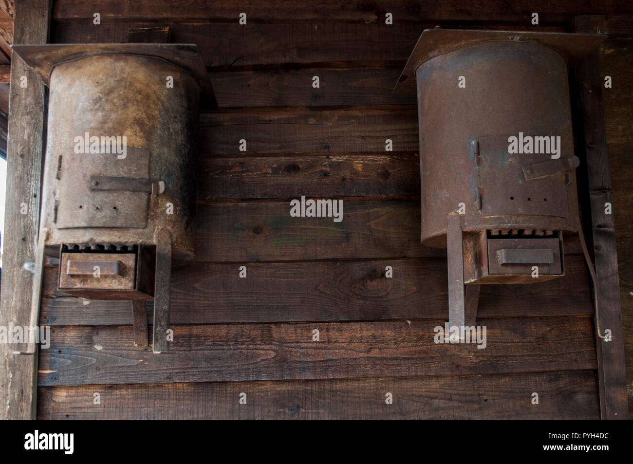 Der Innenhof von Sarajevo Tunnel Museum im Haus des Kolar Familie in dem unterirdischen Tunnel in 1993 während der Belagerung erbaut ausgeblendet Stockfoto