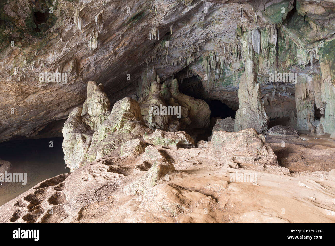 Stalagtite Formationen an Tham Lod Höhle, Mae Hong Son Provinz, Thailand Stockfoto