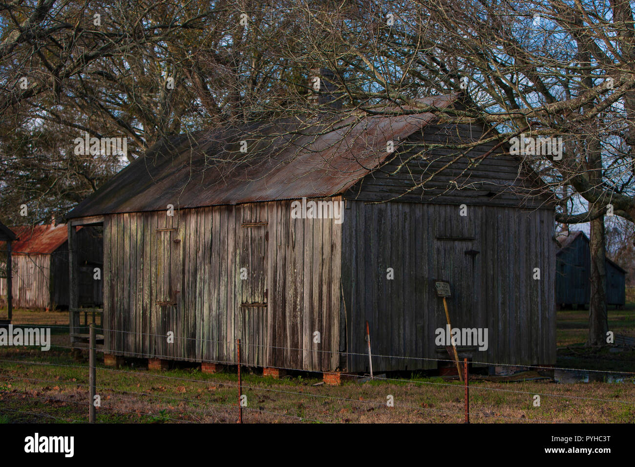 Slave Viertel an der Lorbeer-senke Zucker Plantage nahe Thibodaux, Louisiana, wurde als Set für den Spielfilm "Ray", im Jahr 2004 verwendet. Stockfoto