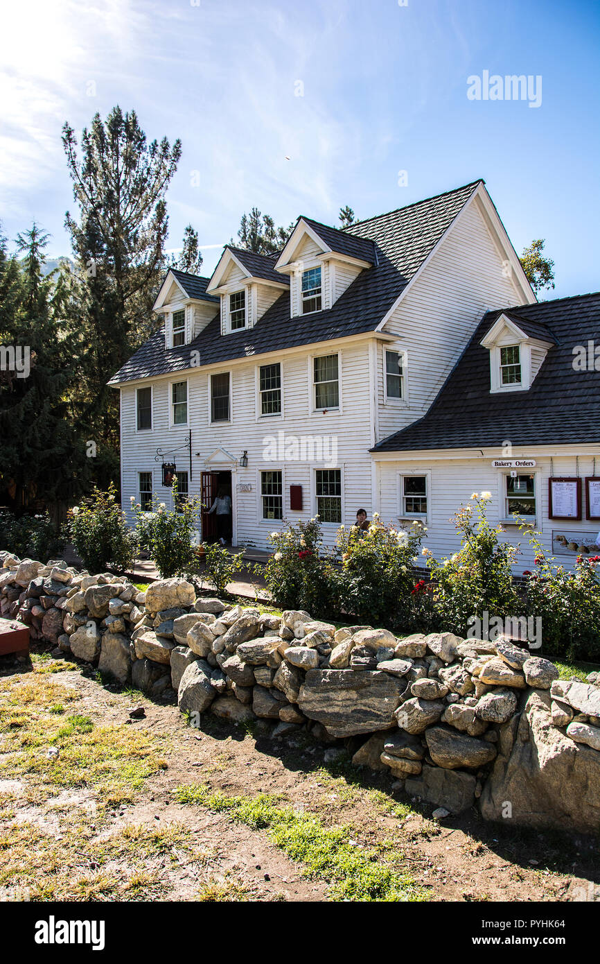 Kolonialstil Home; Eiche Glen, Kalifornien, USA Stockfoto