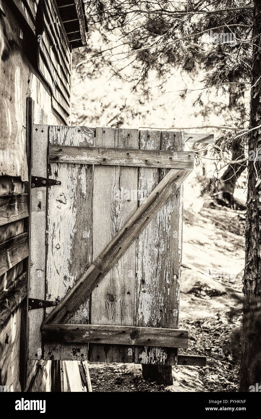 Die Tür eines alten Fenster; Eiche Glen, Kalifornien, USA Stockfoto