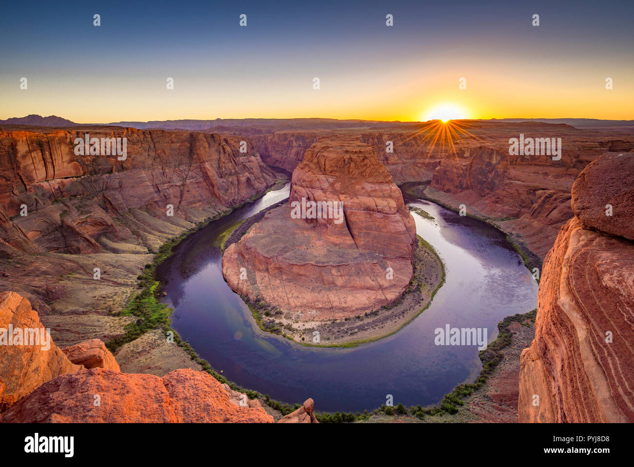 Sonnenuntergang bei Horse Shoe Bend am Colorado River, Arizona Stockfoto