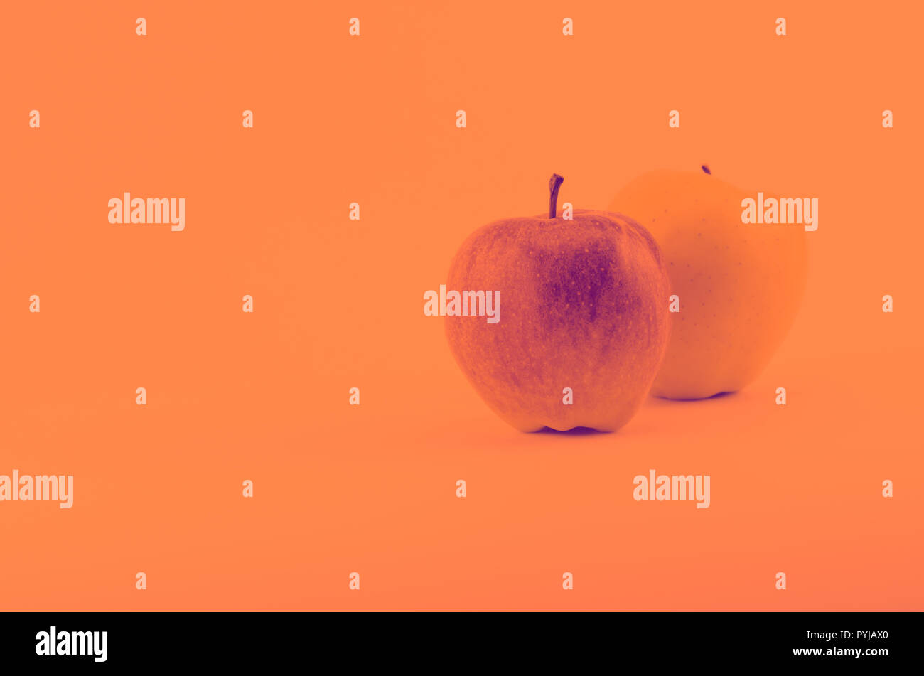 Gelb Rot reifen Apfel - gesunde organische Ernährung Konzept Stockfoto