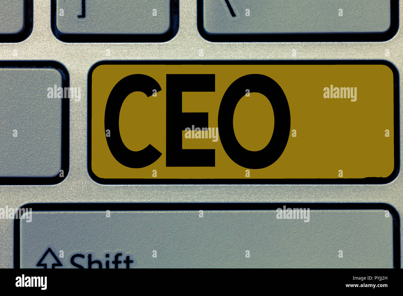 Handschrift text Ceo. Begriff Sinne Main verantwortliche Person für die Leitung eines Unternehmens Operating Officer. Stockfoto