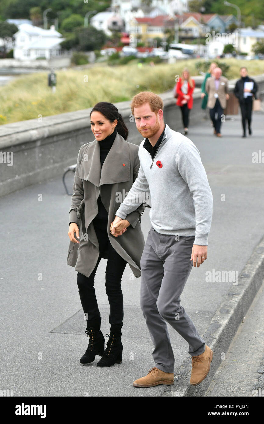 Der Herzog und die Herzogin von Sussex, vor der Begegnung mit den Jugendlichen in der psychischen Gesundheit im Cafe Wellington, Wellington, Neuseeland. PRESS ASSOCIATION Foto. PRESS ASSOCIATION Foto. Bild Datum: Sonntag, Oktober 28, 2018. Siehe PA Geschichte ROYAL Tour. Photo Credit: Dominic Lipinski/PA-Kabel Stockfoto