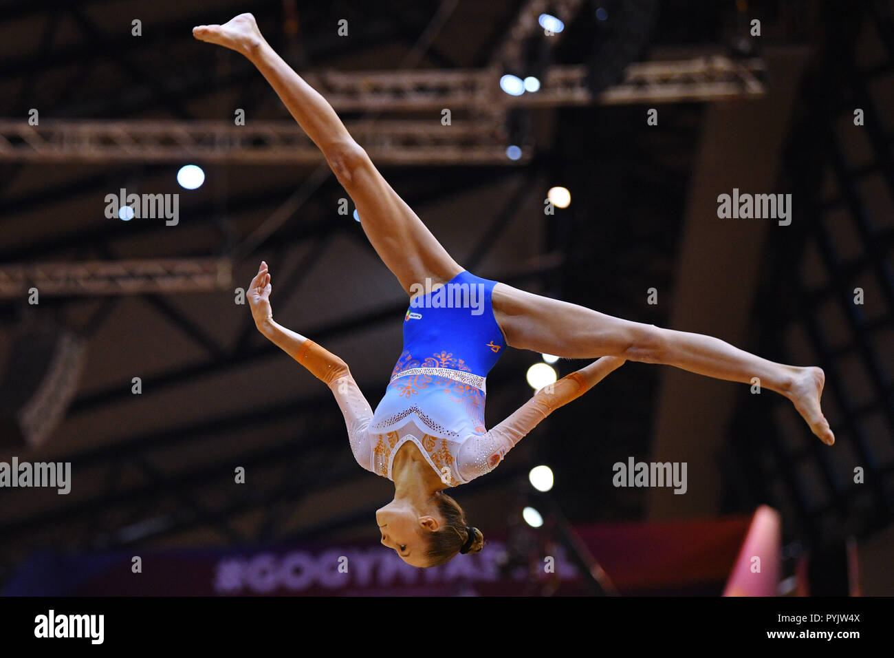 Doha, Katar. 27 Okt, 2018. Naomi Visser (NED), 27. Oktober 2018 - Turnen: Die 2018 Gymnastics World Championships, Frauen team Qualifikation Schwebebalken bei Aspire Dome in Doha, Katar. Credit: MATSUO. K/LBA SPORT/Alamy leben Nachrichten Stockfoto