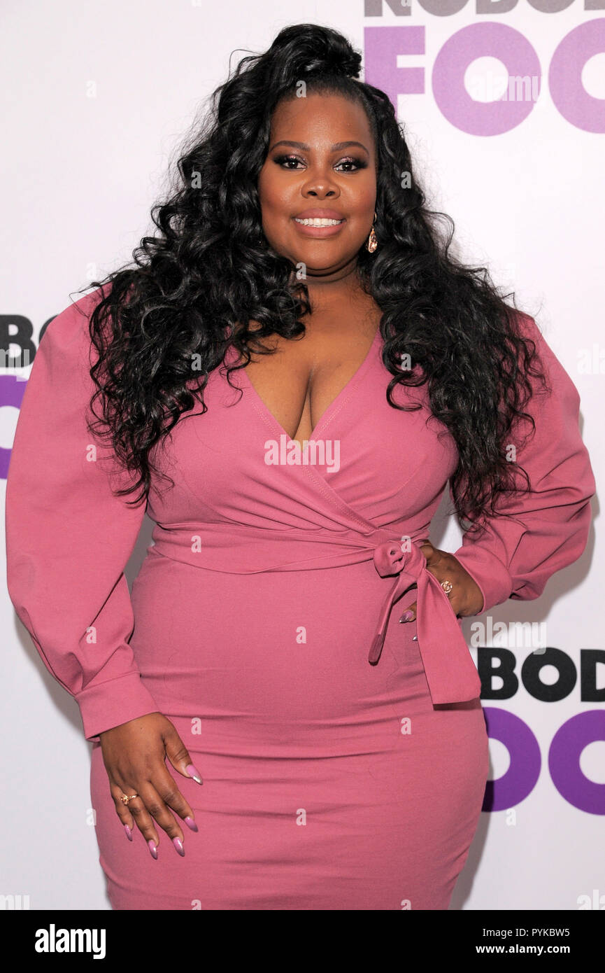 NEW YORK, NY - 28. Oktober: Amber Riley besucht "Nobody's Fool" New York Premiere bei AMC Lincoln Square Theater am Oktober 28, 2018 in New York City. Credit: Ron Adar/Alamy leben Nachrichten Stockfoto