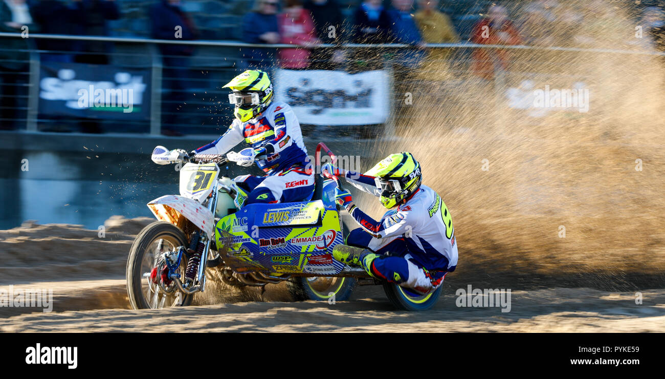 Portrush, Nordirland. Sonntag, 28 Oktober, 2018 Aktion aus dem Jahr 2018 Portstewart Strand Rennen. Credit: Graham Service/Alamy leben Nachrichten Stockfoto