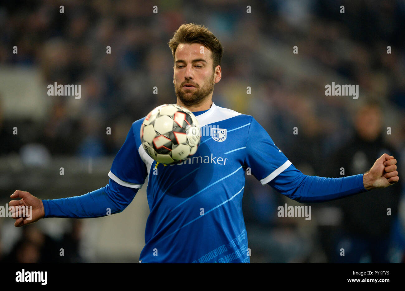 Magdeburg, Deutschland. 26 Okt, 2018. Christian Beck (MD), Fußball 2. 1. Fussballbundesliga, 11. Spieltag, 1. FC Magdeburg (MD) - HSV Hamburg Hamburg Hamburg (HH) 0:1, am 26.10.2018 in Magdeburg/Deutschland. € | Nutzung der weltweiten Kredit: dpa/Alamy leben Nachrichten Stockfoto