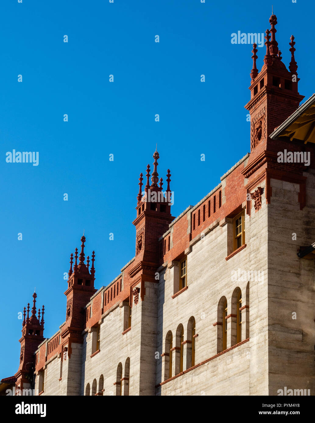 Reich verzierte Terrakotta architektonische Verschönerungen der Lightner Museum St. Augustine an der Ostküste von Florida USA Die in Liberal Arts spezialisiert. Stockfoto
