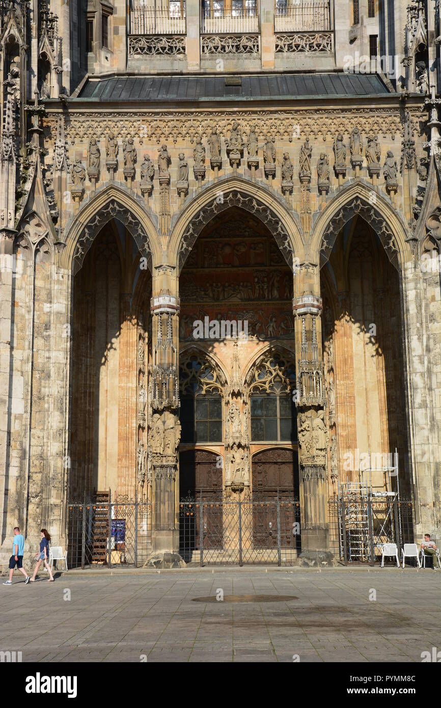 Ulm, Deutschland - Detailansicht der Ulmer Münster in der historischen Stadt Ulm, Deutschland Stockfoto