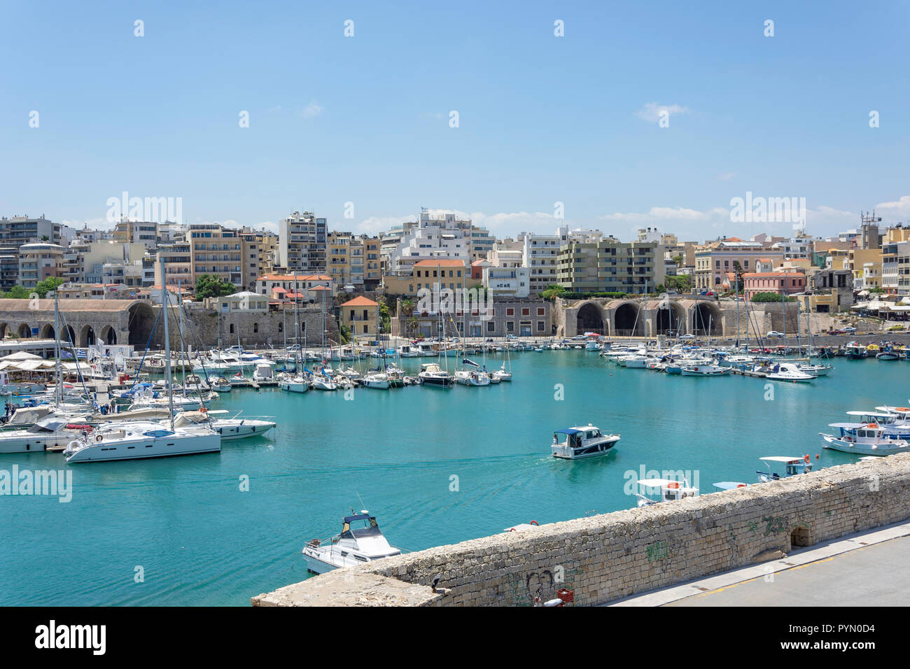 Blick auf die Stadt von Koules Festung (Castello a mare), Heraklion, Heraklion (irakleio), Irakleio Region, Kreta (Kriti), Griechenland Stockfoto