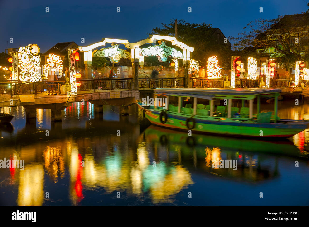 Cau lied -Fotos und -Bildmaterial in hoher Auflösung – Alamy