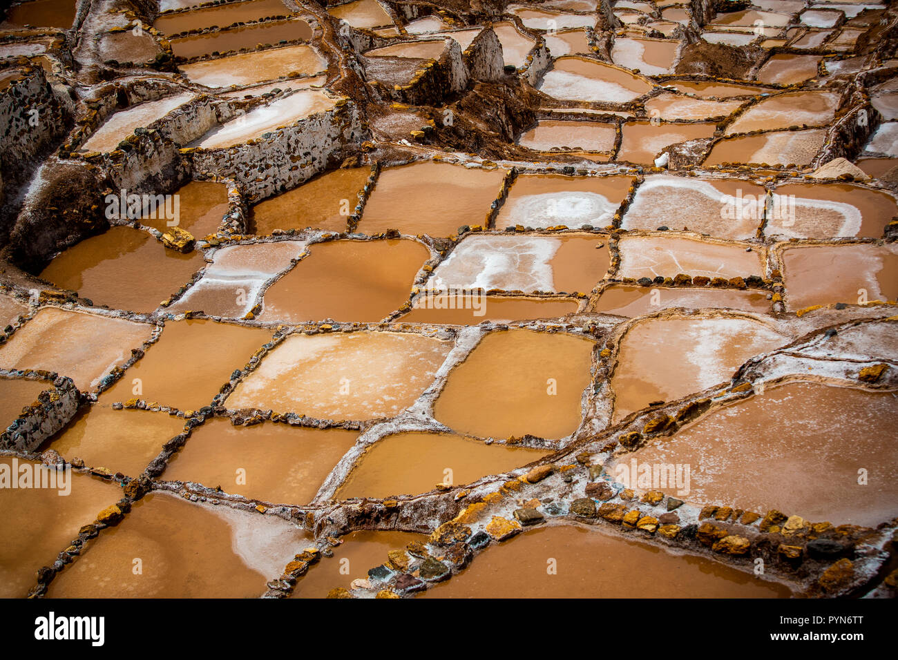 Zur Salzgewinnung salzbecken von Maras, Peru, Archäologie Stockfoto