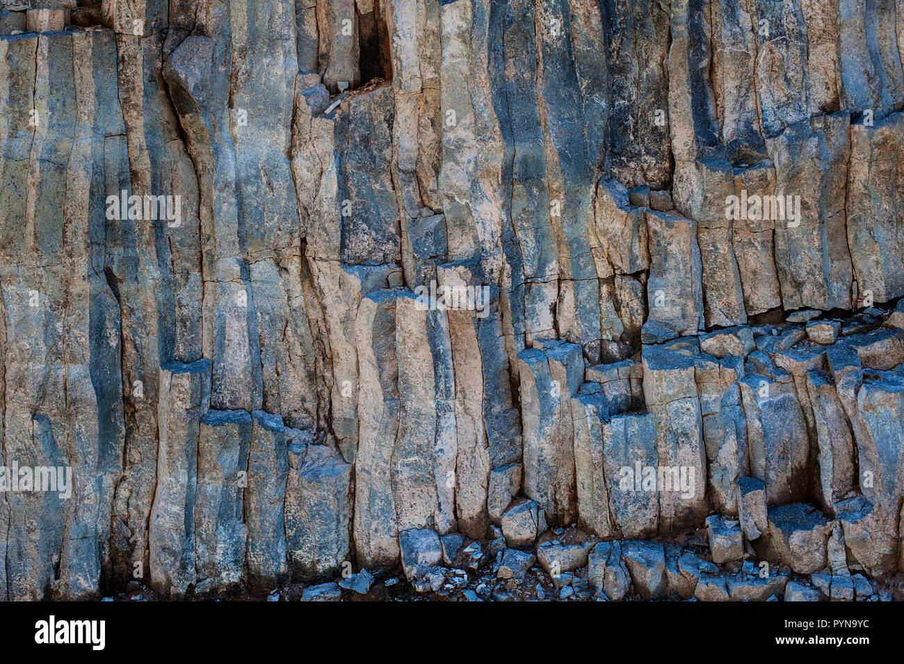 Sedementary Felswand Steinbruch mit Rock Muster und Formen Stockfoto