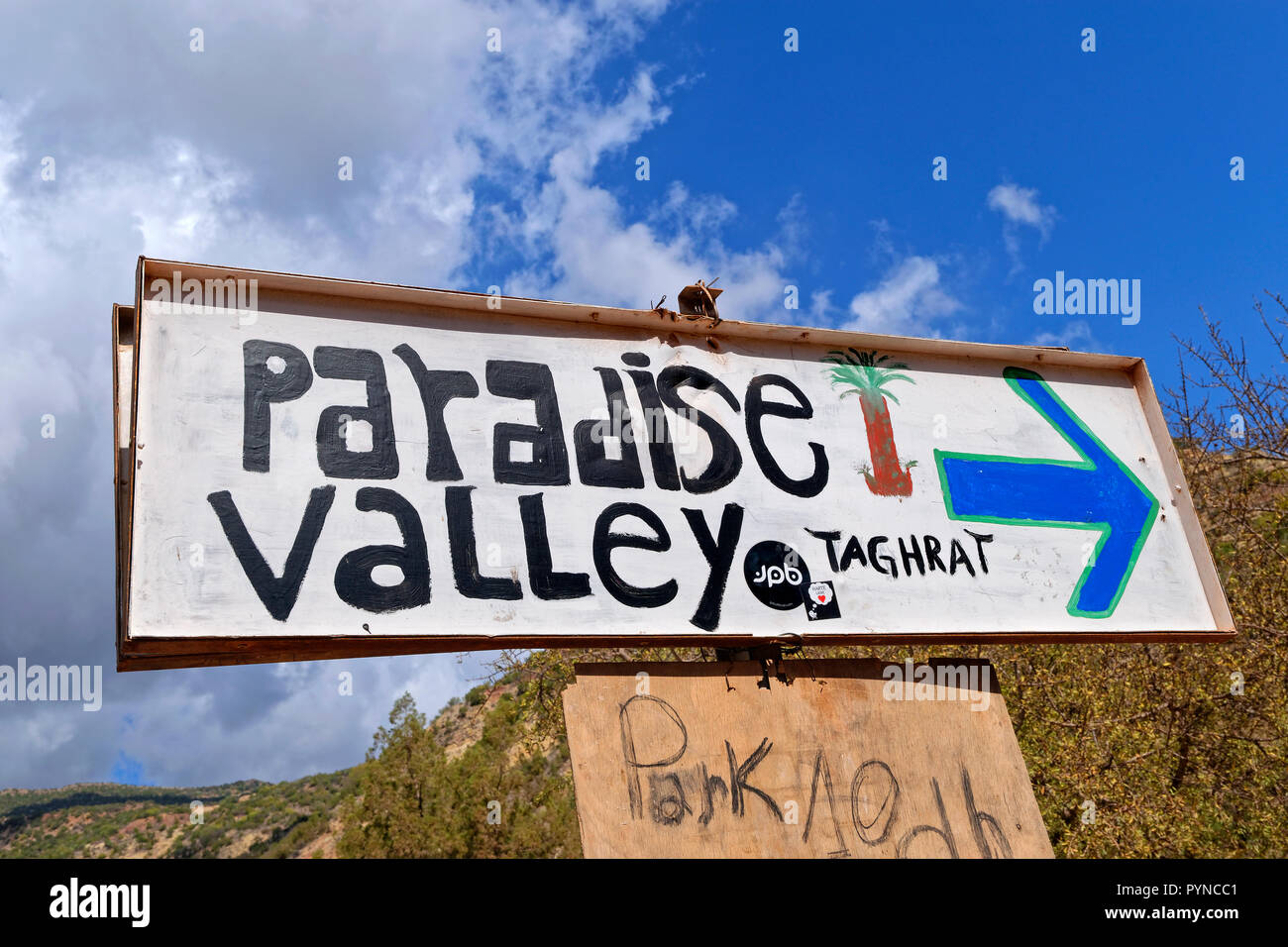 Paradise Valley Schild am westlichen Ende des Atlas Gebirges, in der Nähe von Agadir, Marokko, North West Afrika. Stockfoto