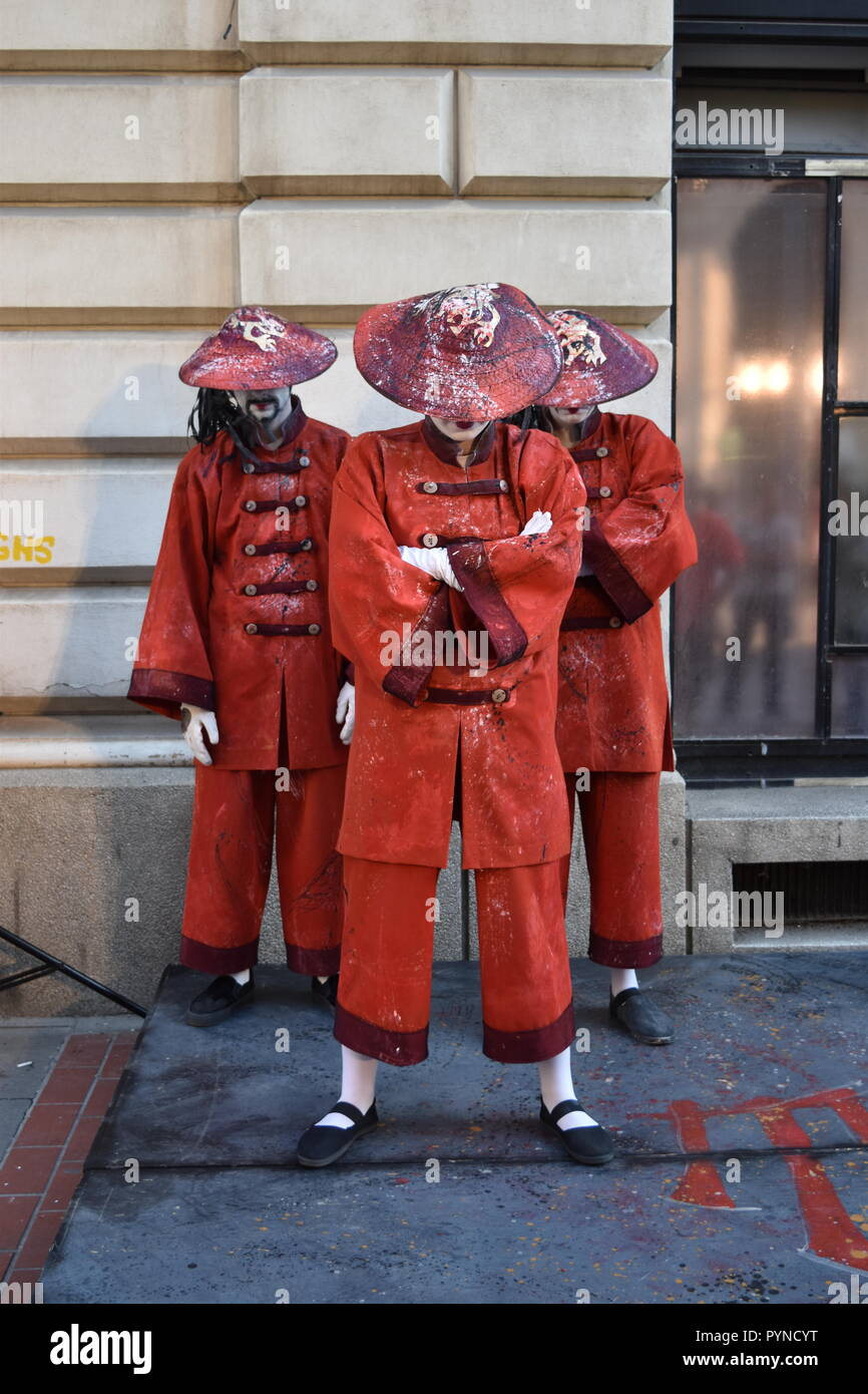 Chinesische wie Pantomime Künstler während Street Festival Stockfoto