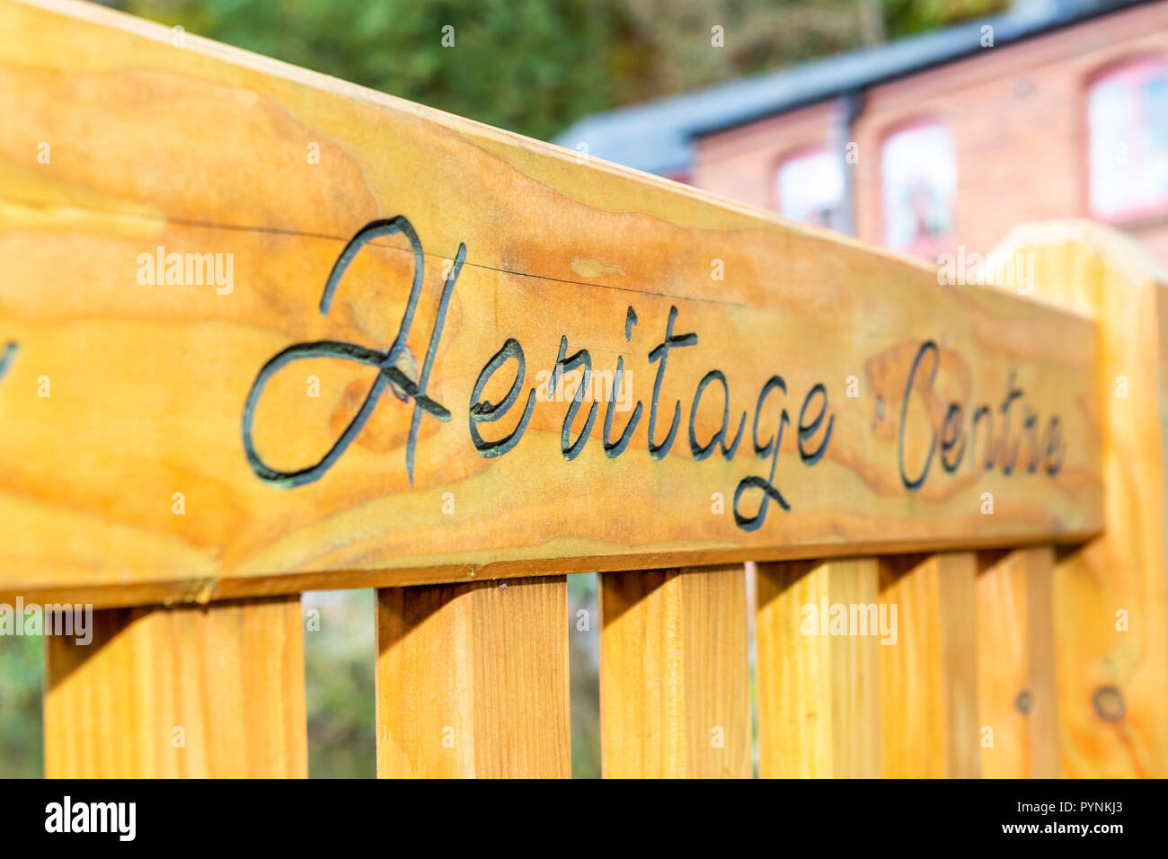 Riesige Stuhl bei Kürbisfest, Dekan Heritage Center, Wald von Dean. Stockfoto