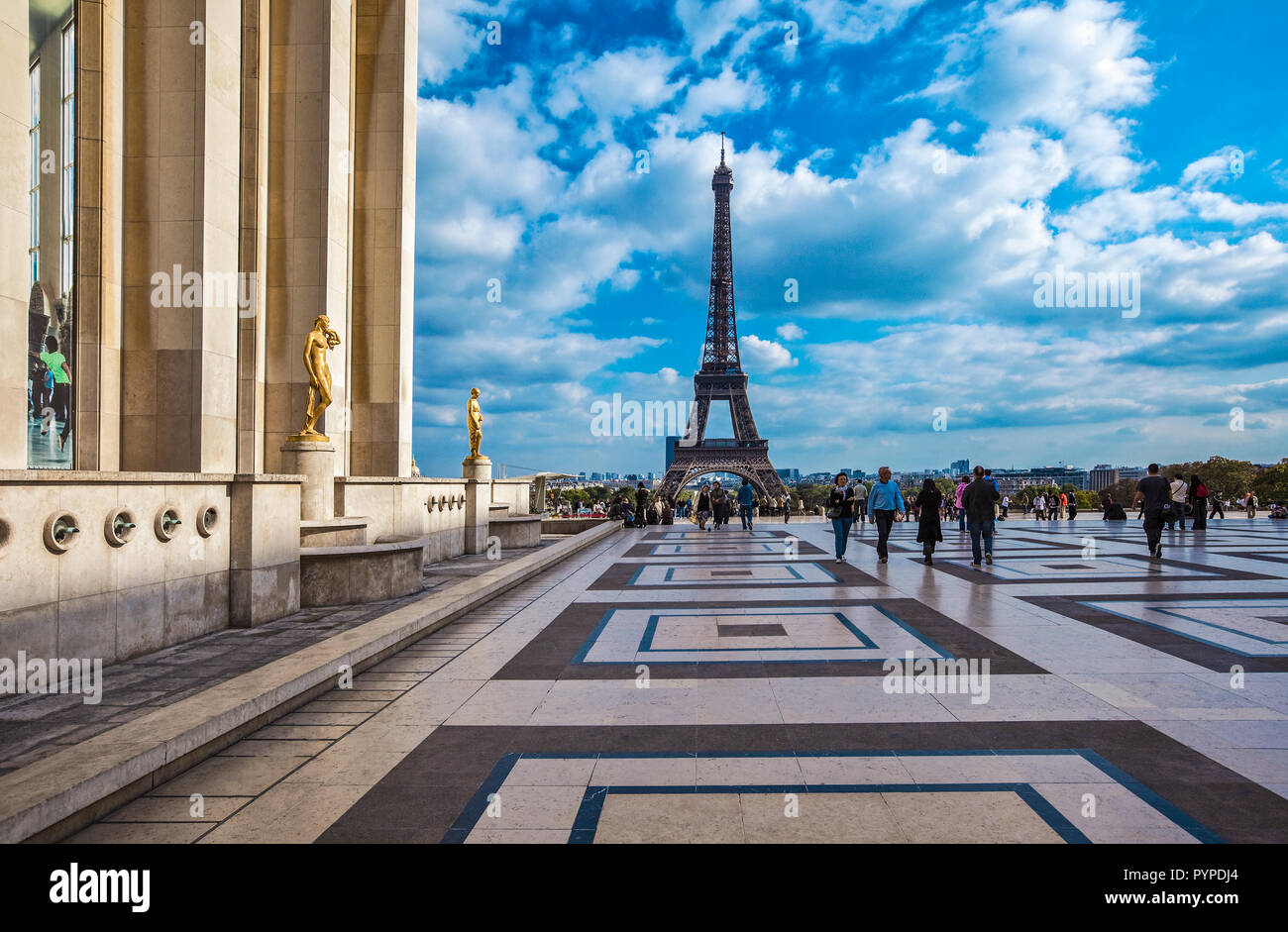 Frankreich, Paris, Trocadero und im Hintergrund den Eiffelturm Stockfoto