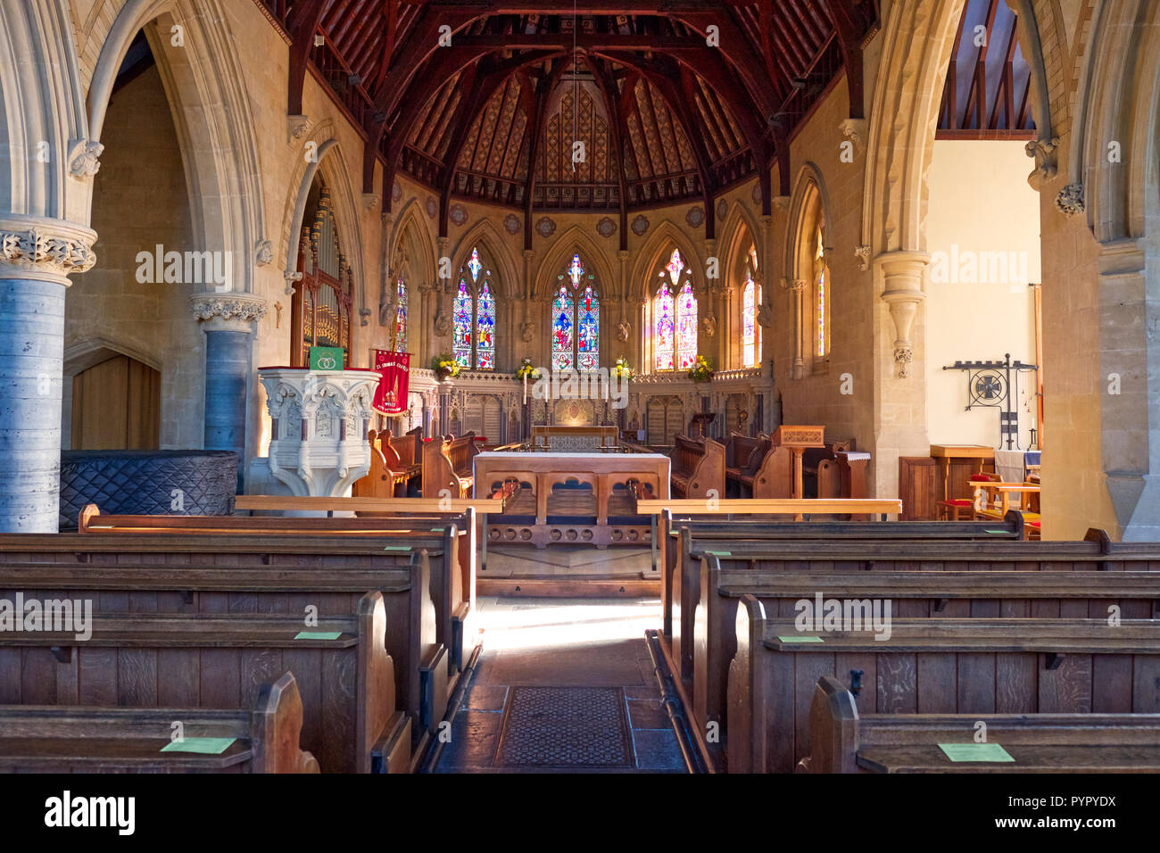 Innenansicht der Kirche St. Thomas in Wells, Somerset, Großbritannien Stockfoto