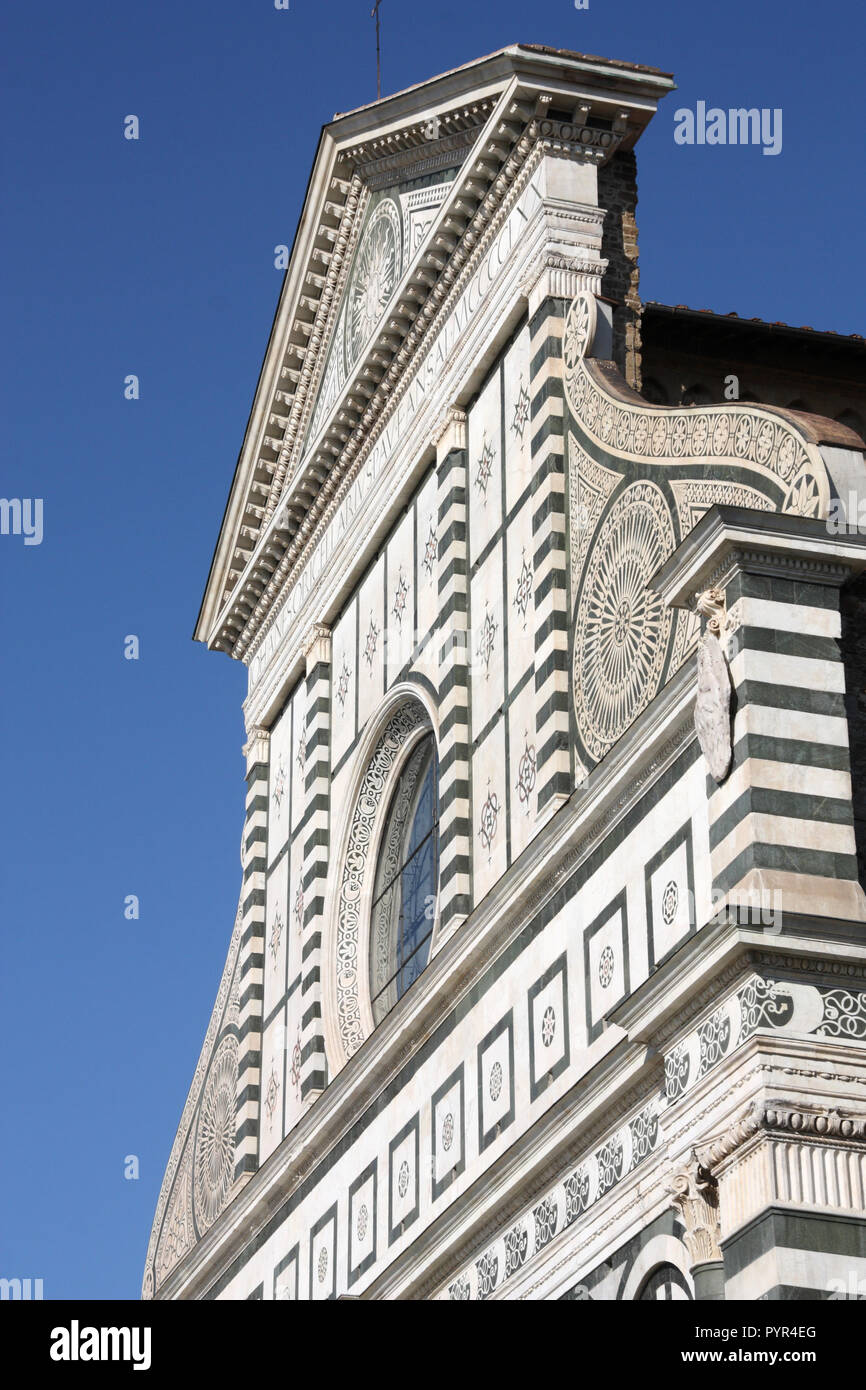 Basilika Santa Maria Novella in Florenz, Italien. Renaissancefassade. Stockfoto