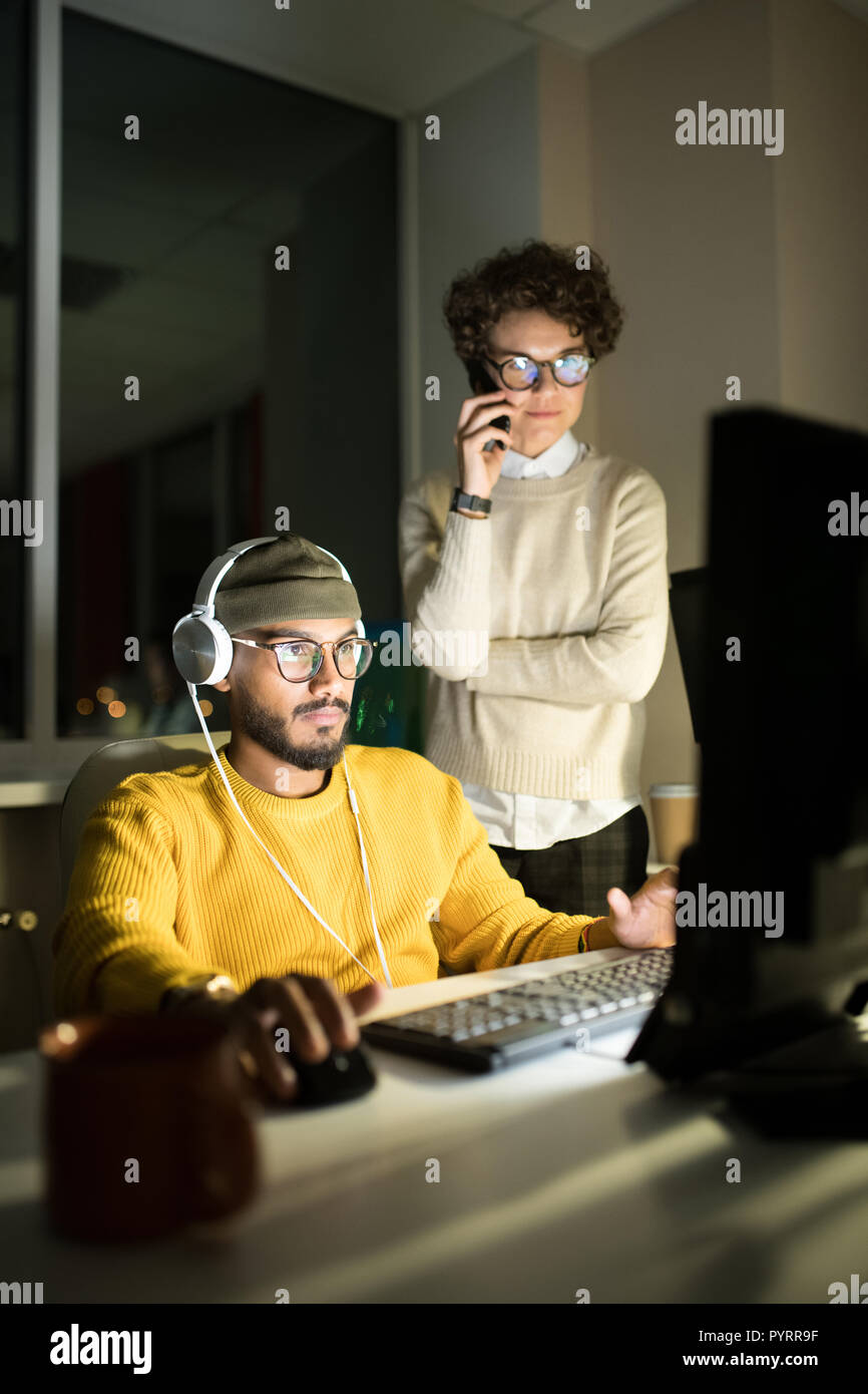 Spät in die Nacht arbeiten Stockfoto