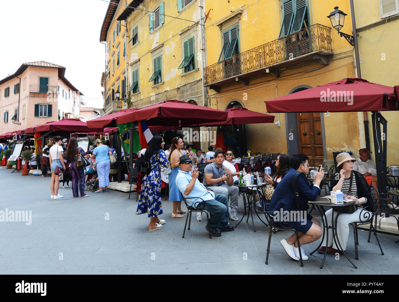 Eine lebhafte Cafe und Restaurant Stockfoto