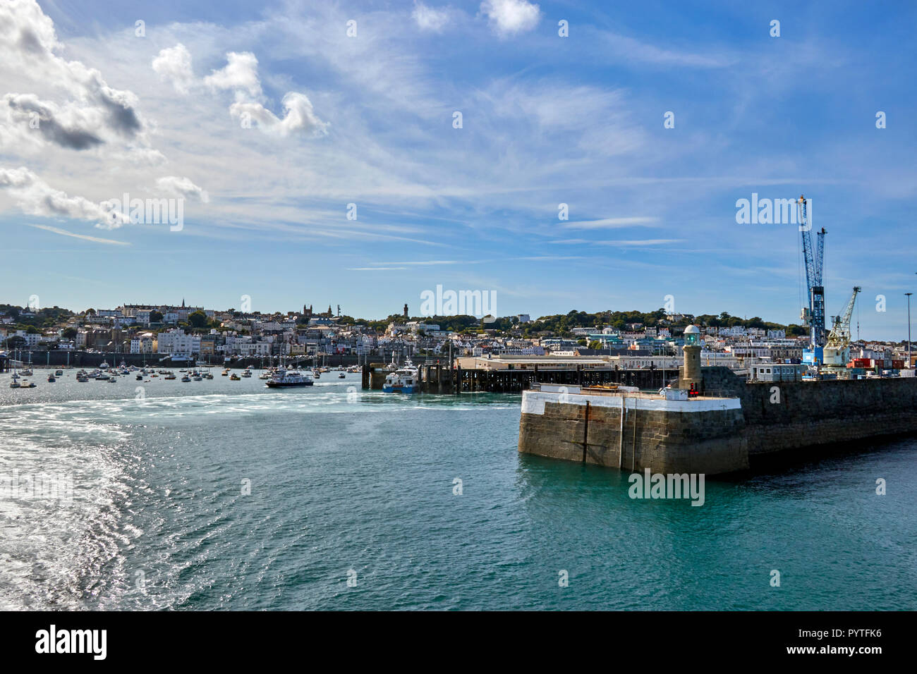 Bild der Hafen von St. Peter Port Guernsey, Channel Isalnds Stockfoto
