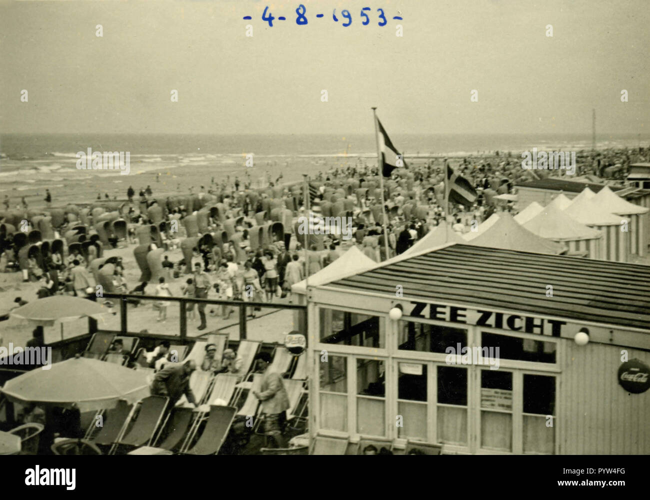 Strand von Scheveningen, Den Haag, Niederlande 1953 Stockfoto