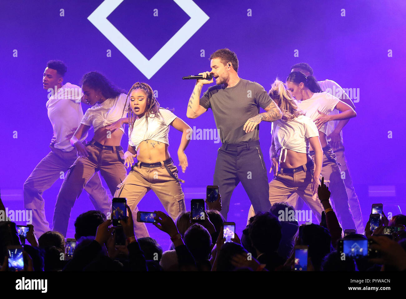 London, Großbritannien. 30 Okt, 2018. Liam Payne, Westfield London 10 Jahr Geburtstag feiern, Westfield Square, Westfield London, Shepherds Bush, London, UK, 30. Oktober 2018. Credit: Rich Gold/Alamy leben Nachrichten Stockfoto