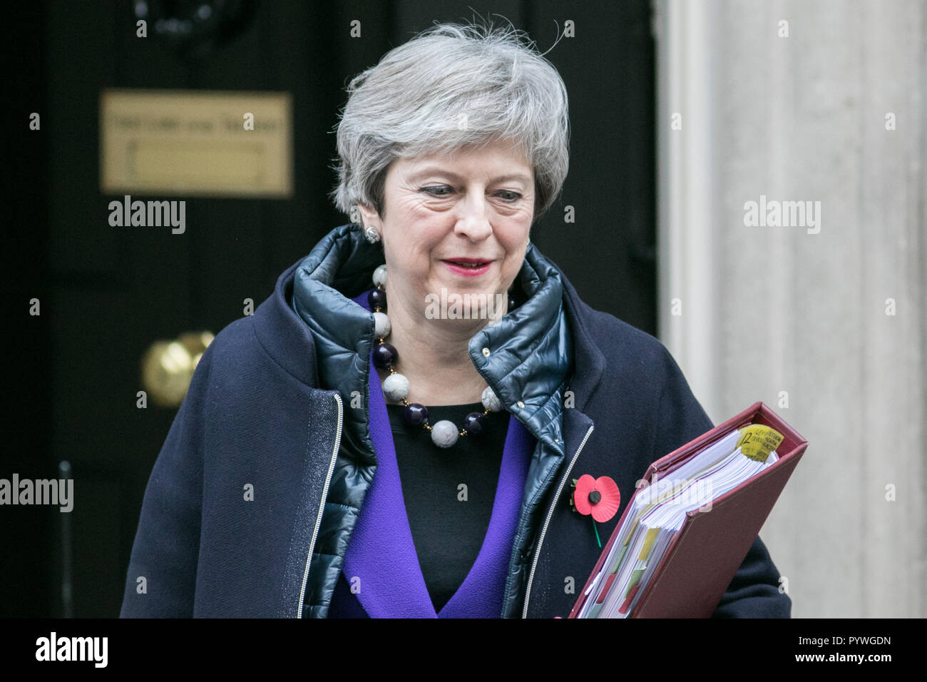 London, Großbritannien. 31 Okt, 2018. British PM Theresa May Blätter 10 Downing Street die wöchentliche PMQ Premierminister Fragen im Parlament Kredit zu besuchen: Amer ghazzal/Alamy leben Nachrichten Stockfoto