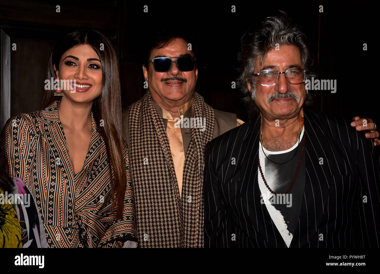 Mumbai, Indien. 30 Okt, 2018. Indische Schauspielerin Shilpa Shetty Kundra, Shatrughan Sinha und Shakti Kapoor gesehen bei Radio Station's Fieber FM 'Mahabharat' Erfolg Veranstaltung posiert im Hotel The Lalit in Mumbai. Credit: Azhar Khan/SOPA Images/ZUMA Draht/Alamy leben Nachrichten Stockfoto