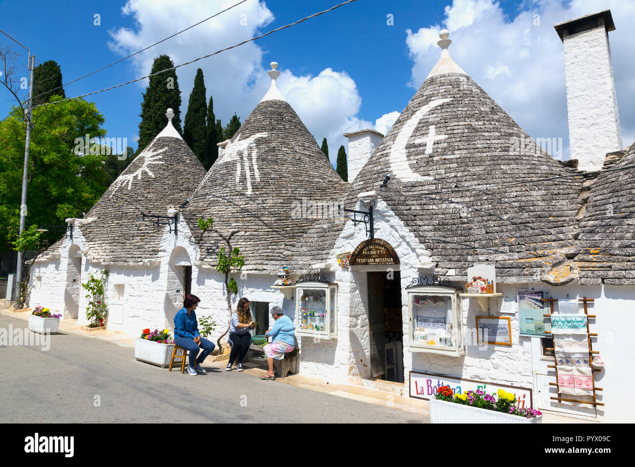 Strett Szene in Alberobello, Italien Stockfoto