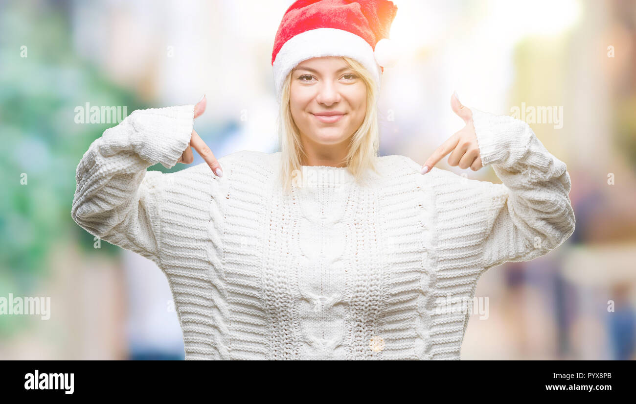 Junge Hübsche Blonde Frau Tragen Mütze über Isolierte Hintergrund überzeugt Mit Einem Lächeln 