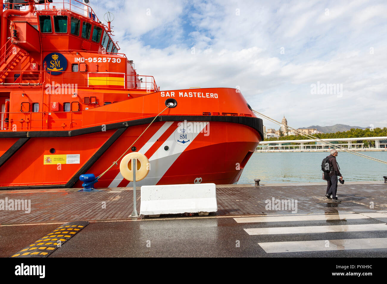 Spanisch Rettungsfahrzeug SAR Mastelero, an der Muelle Uno, Malaga, Spanien Stockfoto