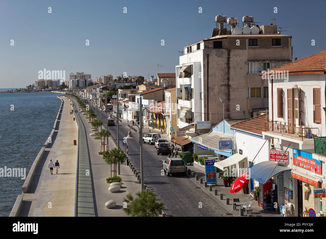 Foinikoudes-Promenade, Larnaka, Zypern, Zypern, Larnaca, Zypern, Zypern Süd Stockfoto