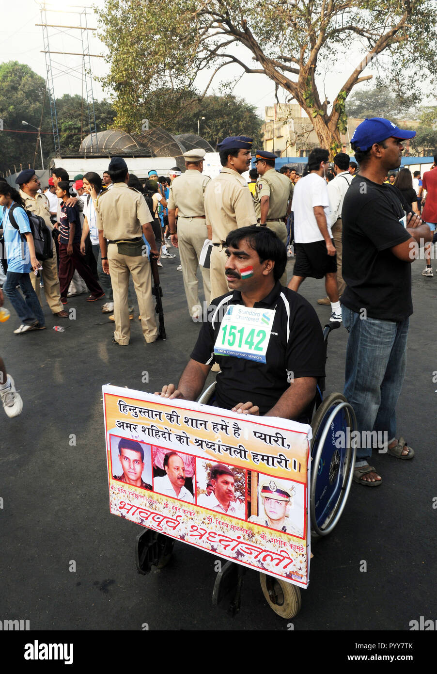 Behinderte Rollstuhl Teilnehmer demonstrieren in Marathon, Mumbai, Maharashtra Indien, Asien Stockfoto