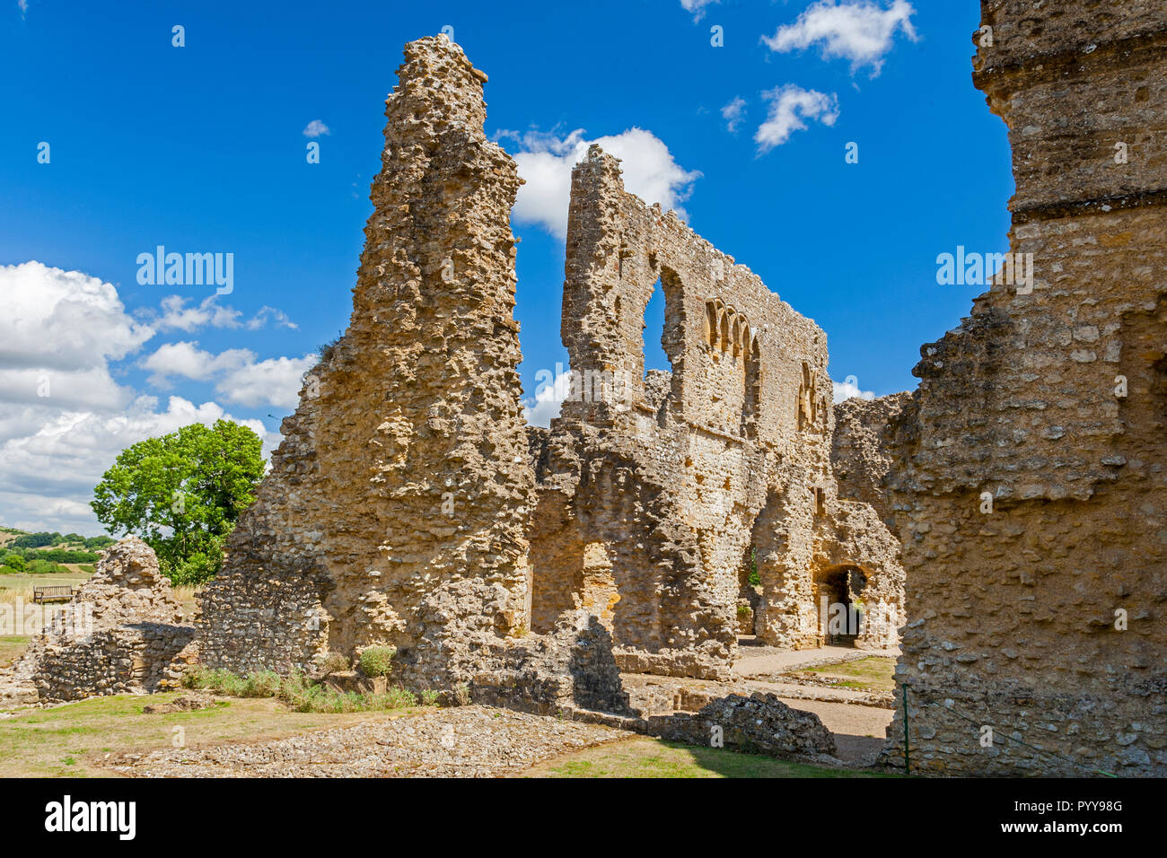 Im 12. Jahrhundert Ruinen von Sherborne Old Castle einmal vermietet an Sir Walter Raleigh, Dorset, England, Großbritannien Stockfoto