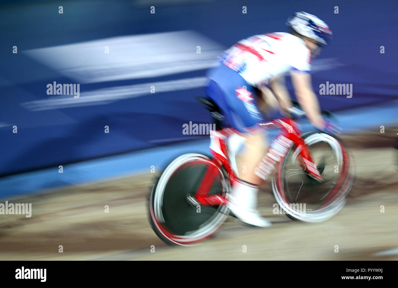 Fahrer während der sechs Tag Männer 60 Lap Derny Final B bei Tag fünf der sechs Tag Reihe bei Lee Valley Velopark, London Stockfoto