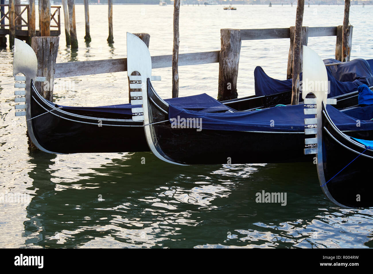 Drei Gondel Boote im Grand Canal in Venedig, Italien Stockfoto
