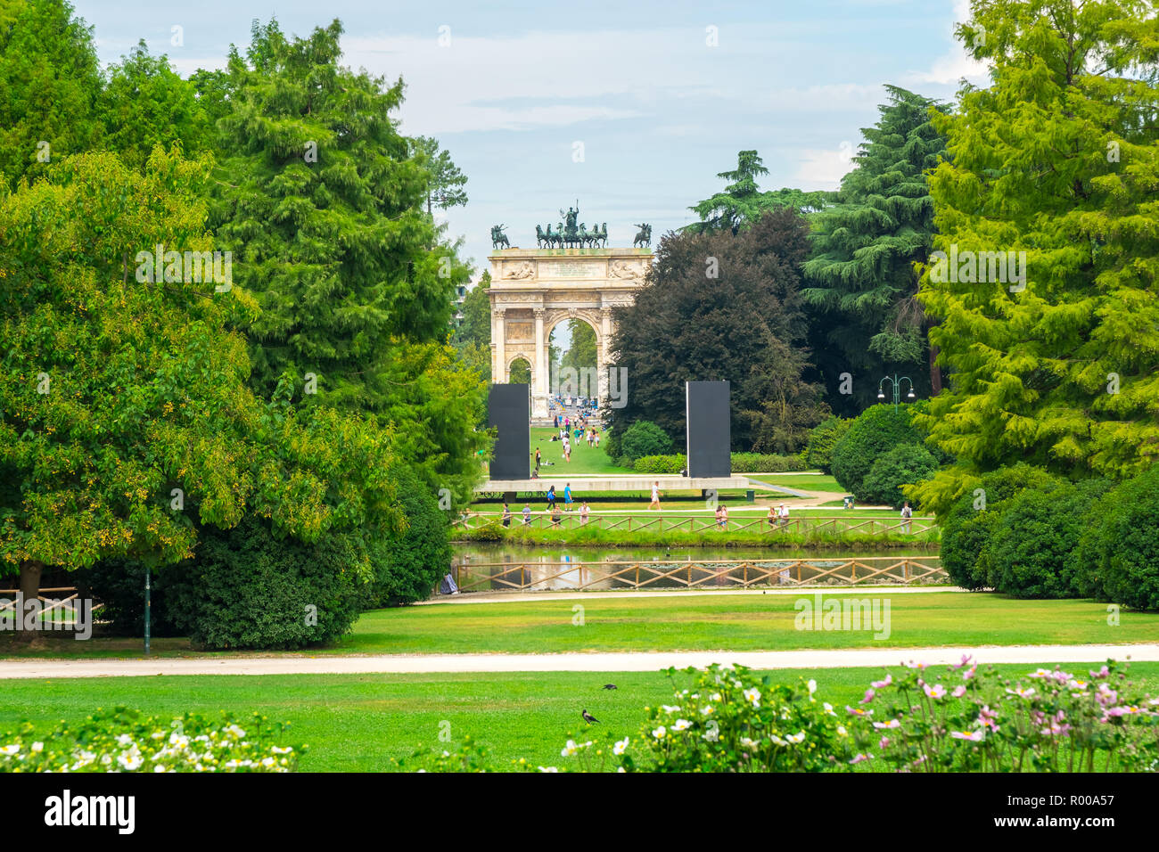 Schöne Aussicht von Parco Sempione in Mailand. Stockfoto