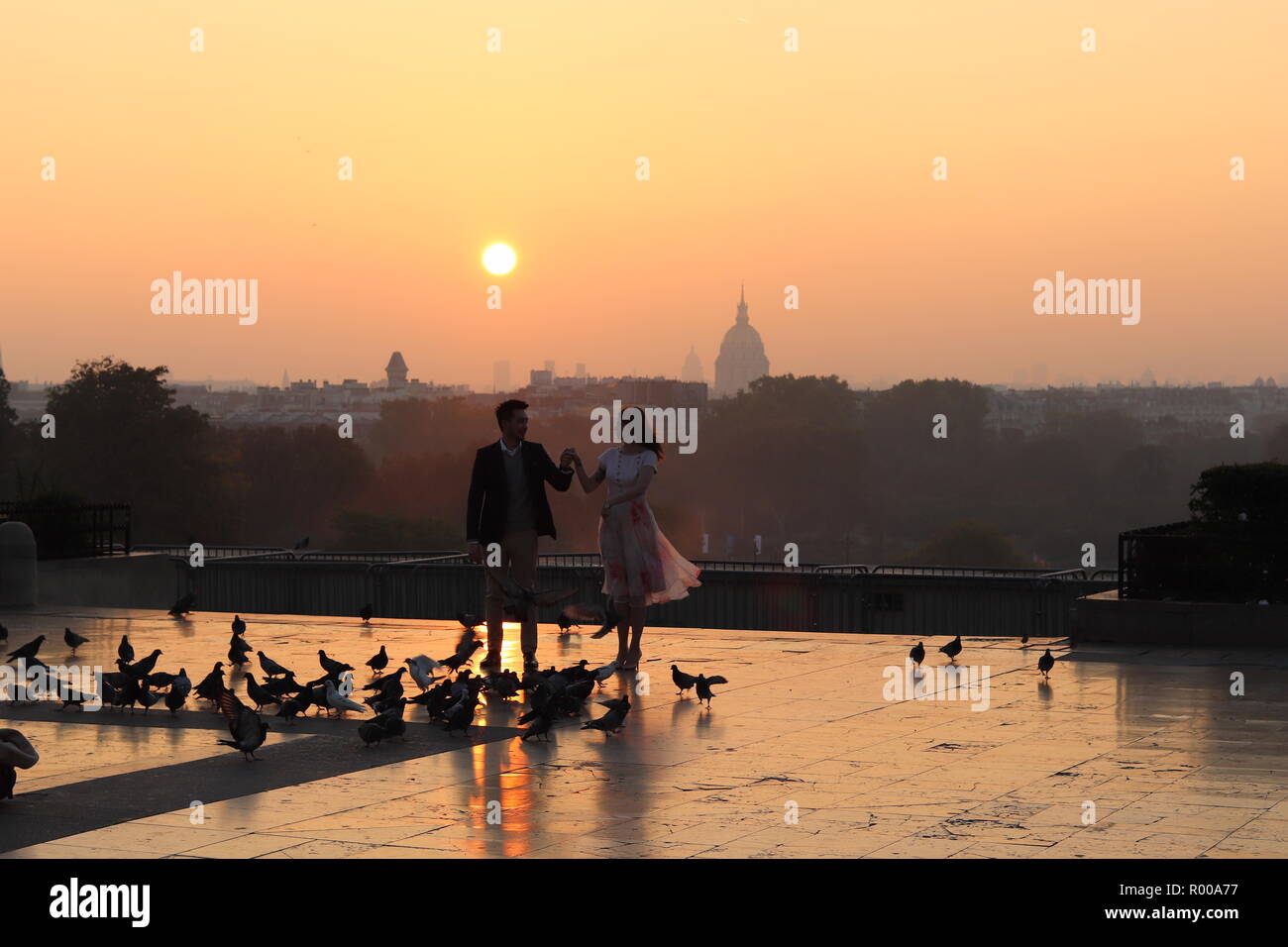 Parisienne Liebhaber bei Sonnenaufgang Stockfoto