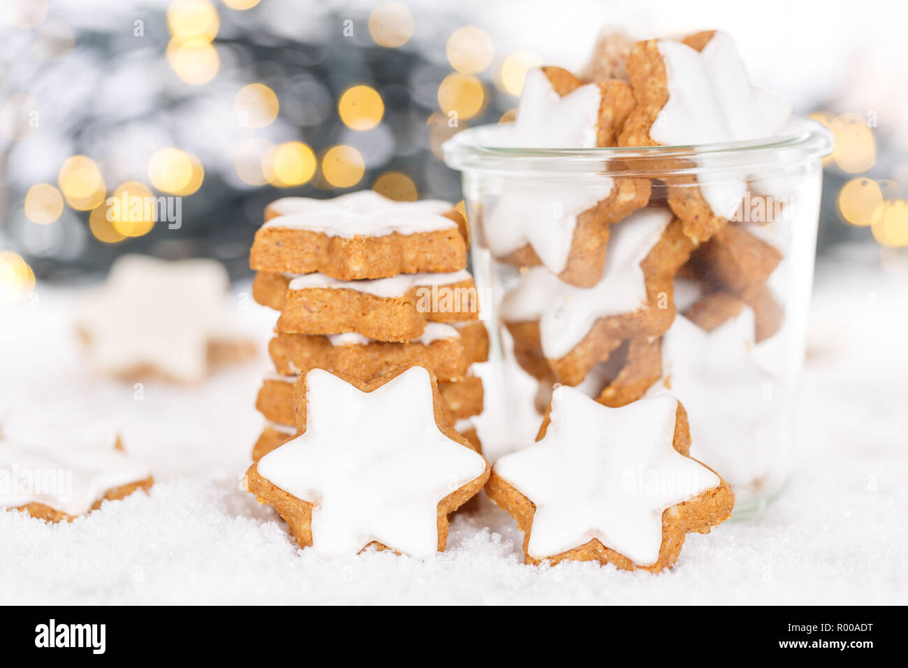 Weihnachtsplätzchen zimt Backen Bäckerei schnee winter Stockfoto