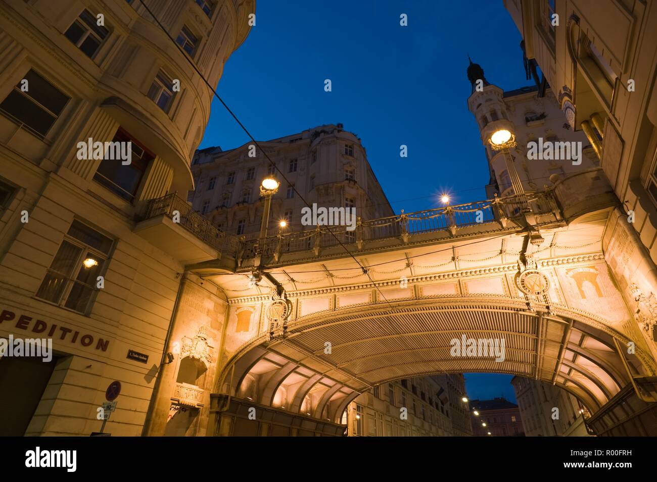 Wien, Jugendstil, Hohe Brücke, Josef Hackhofer 1904 - Wien, Jugendstil Brücke' hohe Viadukt', Josef Hackhofer 1904 Stockfoto